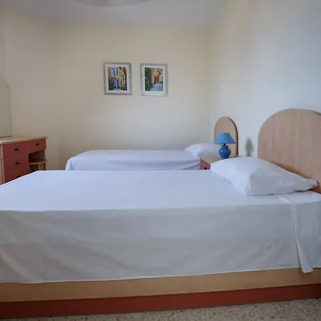 Standard 1 Bedroom Balluta Bay Апартаменты